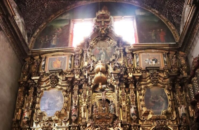 Retablo lateral derecho de la Iglesia de Santo Domingo