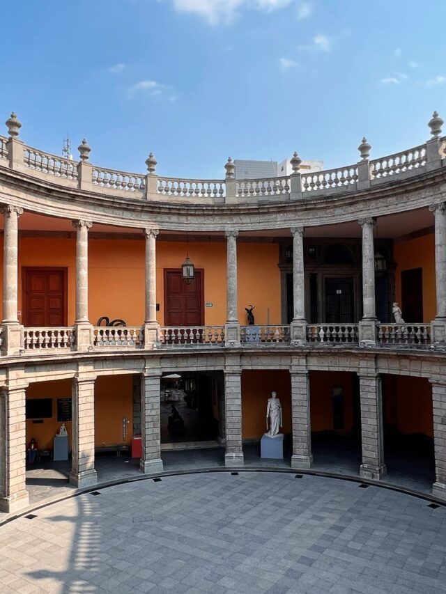 Museo Nacional de San Carlos